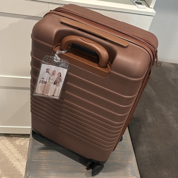 NWT Beis The Carry On in Maple Brown - Picture 5 of 5